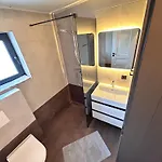Guculka Apartment *